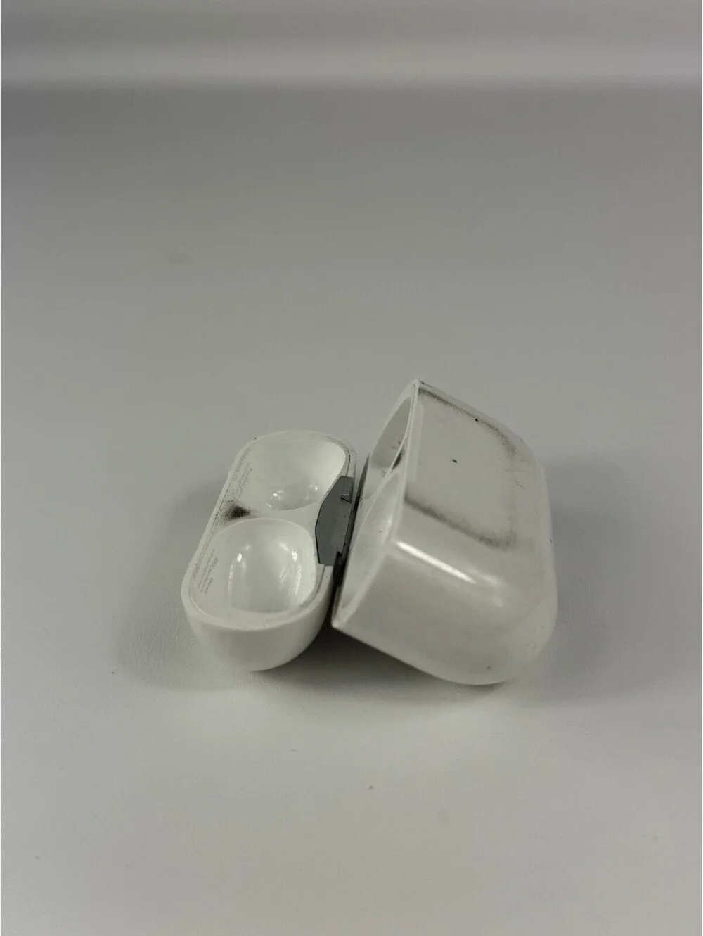 Authentic Genuine Replacement Apple Airpods Pro A2190 (1st gen) Charging Case